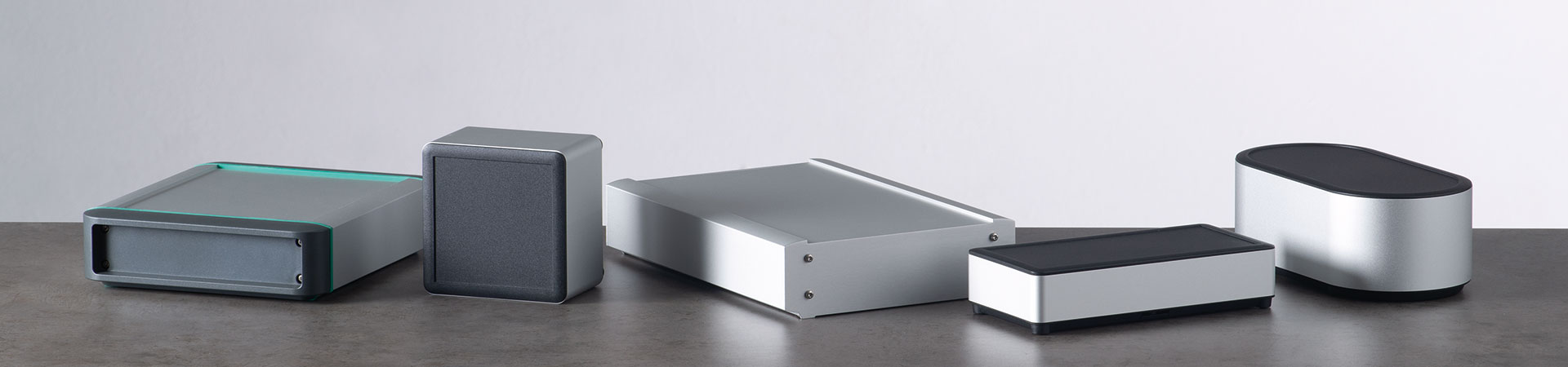 Extruded aluminium enclosures