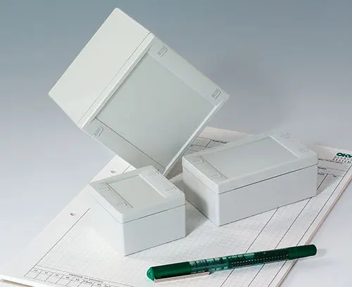 Three sizes; bottom part with plenty space for cable glands